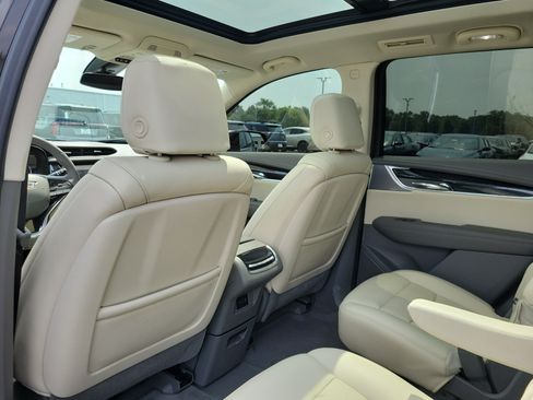 Used 2025 Cadillac XT6 Premium Luxury w/ LPO, Floor Liner Package AWD/4WD image 14