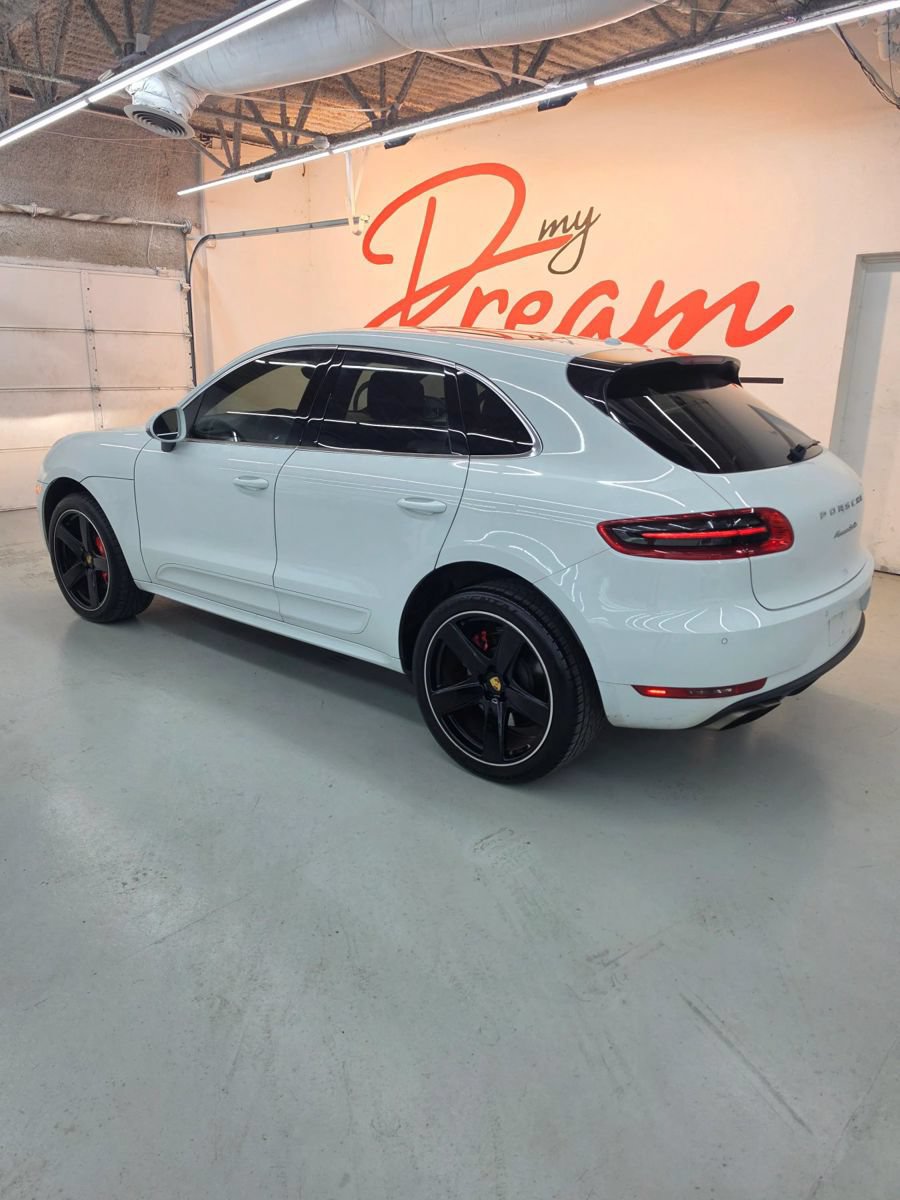 Used 2018 Porsche Macan Turbo w/ Premium Package Plus AWD/4WD image 4
