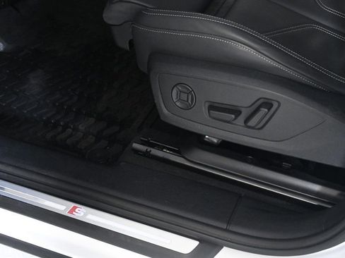 Used 2025 Audi Q3 2.0T Premium w/ Convenience Package image 22