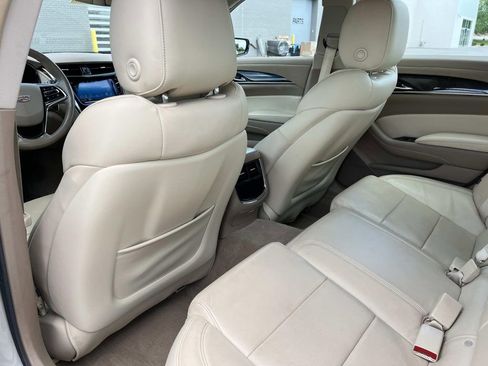 Used 2015 Cadillac CTS Luxury RWD image 19