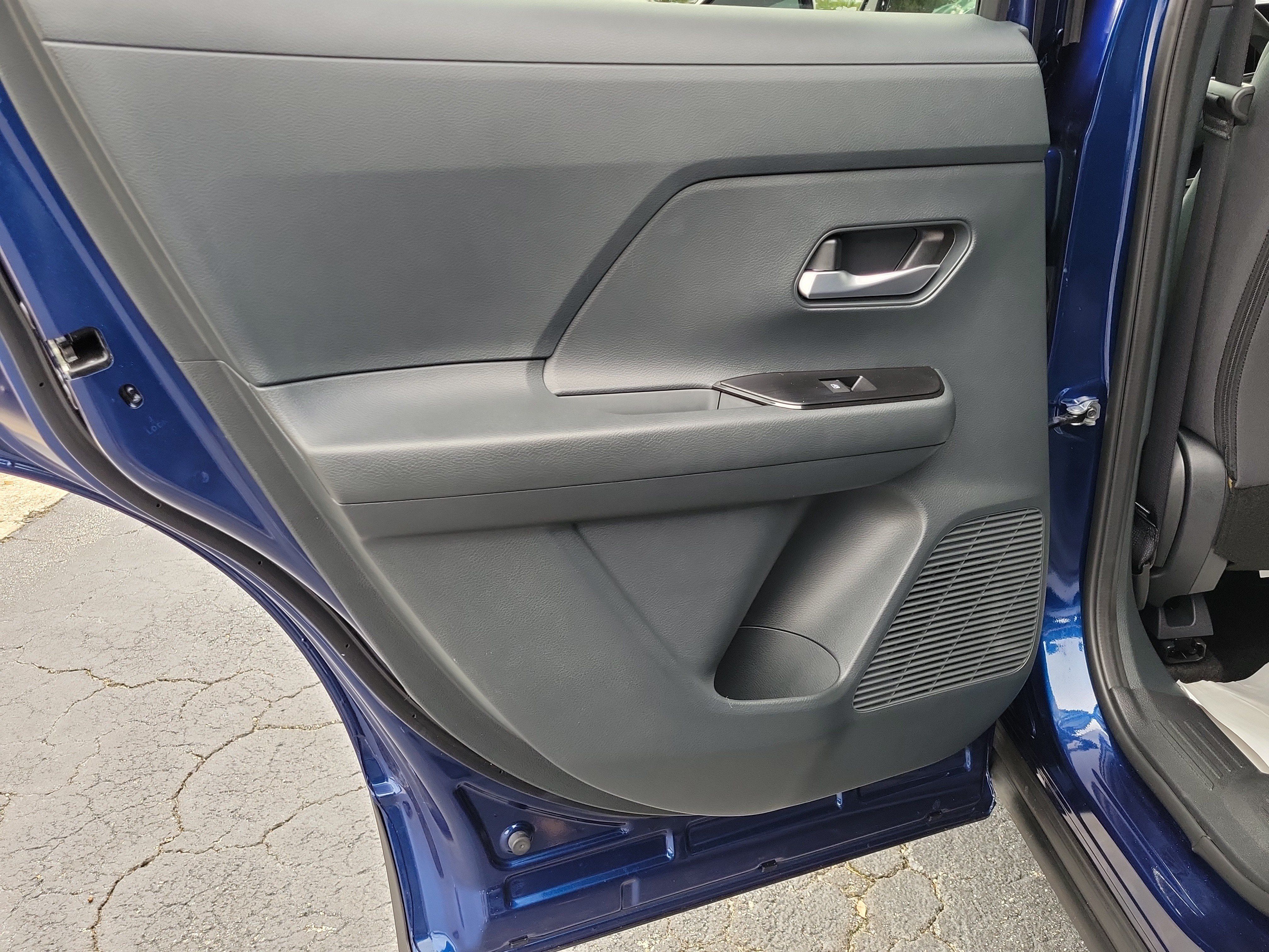 Certified 2025 Nissan Kicks SV w/ SV Premium Package FWD image 9