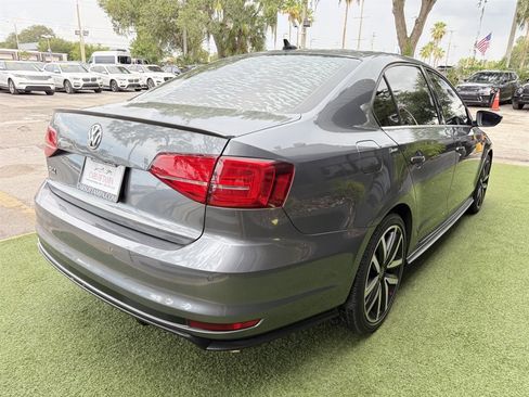 Used 2018 Volkswagen Jetta GLI FWD image 6