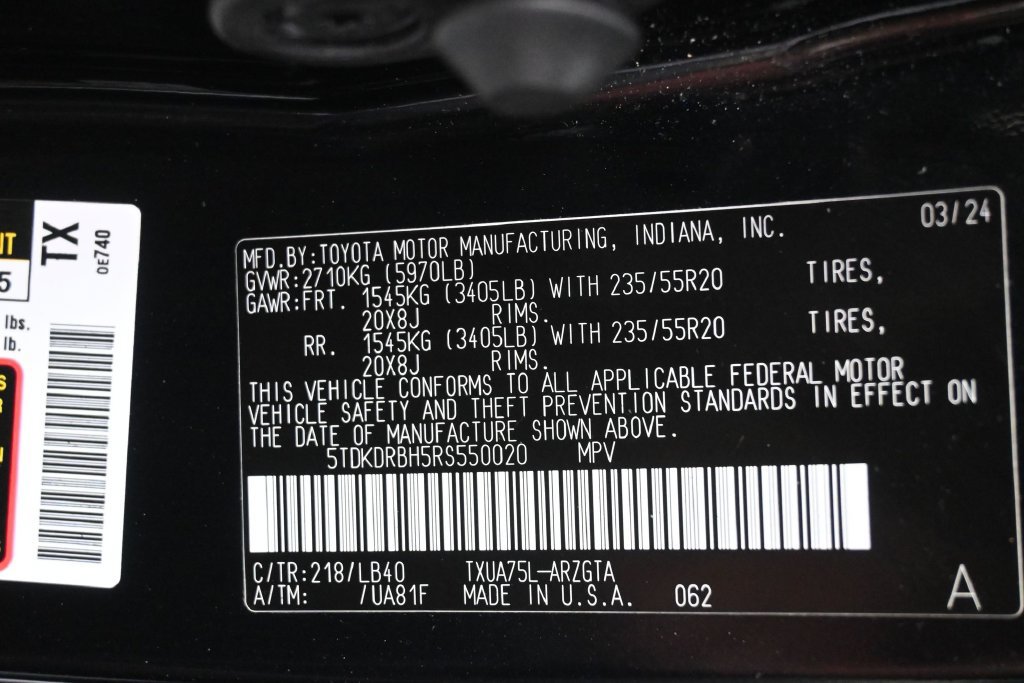 Used 2024 Toyota Highlander Limited AWD/4WD image 8