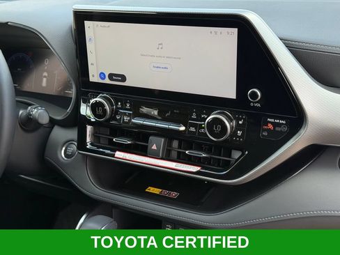 Certified 2026 Toyota Highlander Platinum AWD/4WD image 29