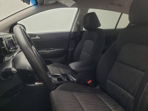 Used 2019 Kia Sportage LX FWD image 17