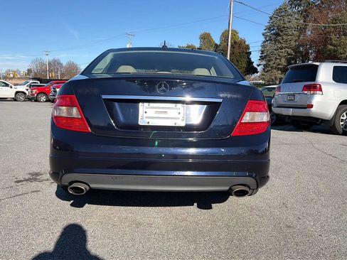 Used 2011 Mercedes-Benz C 300 4MATIC Sedan image 5
