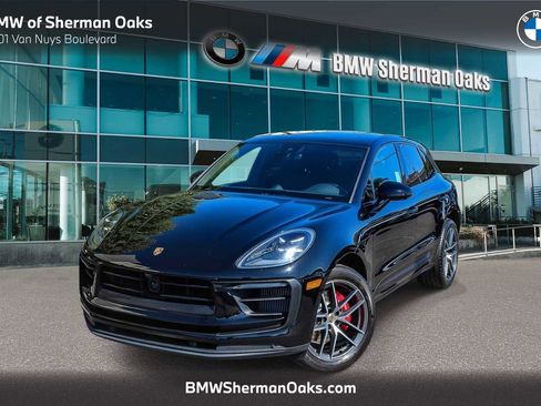Used 2024 Porsche Macan S AWD/4WD image 1