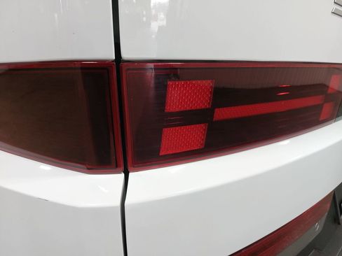 Certified 2025 Hyundai Santa Fe Limited AWD/4WD image 36