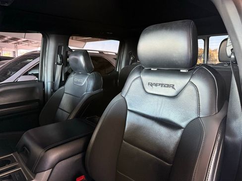 Used 2019 Ford F150 Raptor w/ Equipment Group 802A Luxury image 3