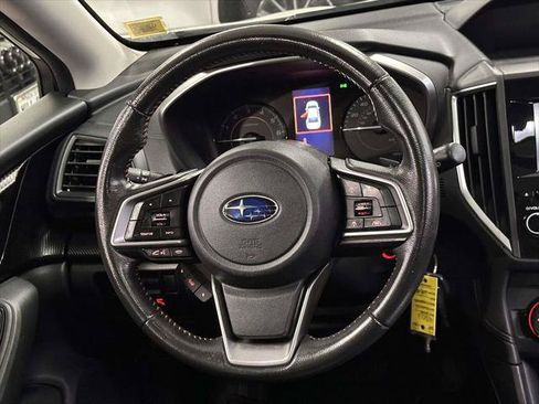 Used 2019 Subaru Crosstrek 2.0i Premium AWD/4WD image 17