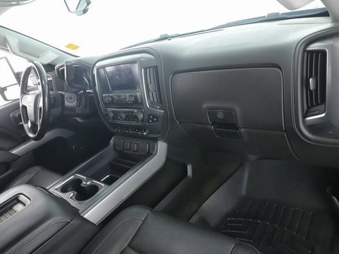 Used 2016 Chevrolet Silverado 2500 LTZ w/ LTZ Plus Package image 28