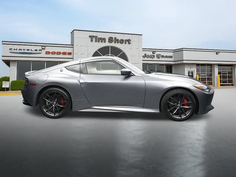 Used 2025 Nissan Z Performance w/ Floor Mat Package RWD image 6