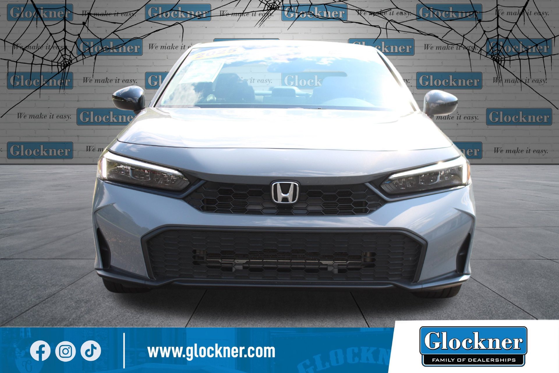 Used 2025 Honda Civic Sport image 2