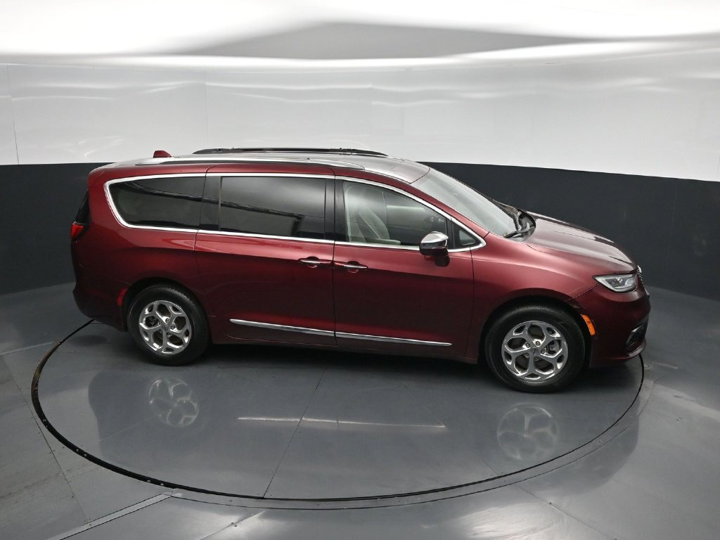 Used 2021 Chrysler Pacifica Limited w/ Premium & Safety Sphere Group AWD/4WD image 51