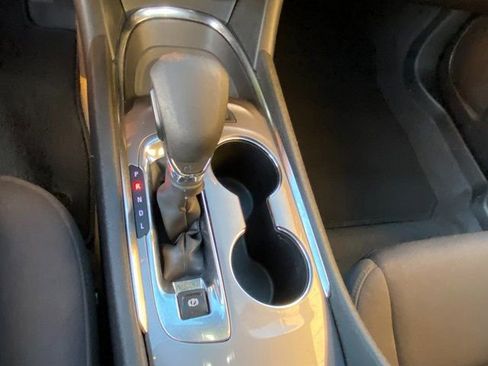 Used 2024 Chevrolet Malibu LT FWD image 21