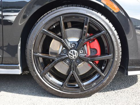 Used 2024 Volkswagen GTI SE FWD image 28