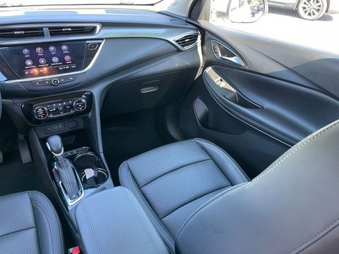 Used 2022 Buick Encore GX Essence FWD image 10