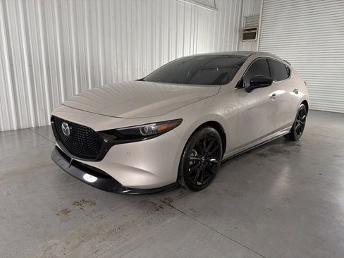 Used 2024 MAZDA MAZDA3 Hatchback w/Premium Plus Pkg image 1