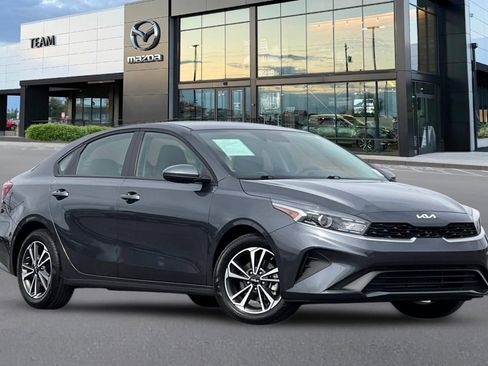 Used 2024 Kia Forte LXS FWD image 2