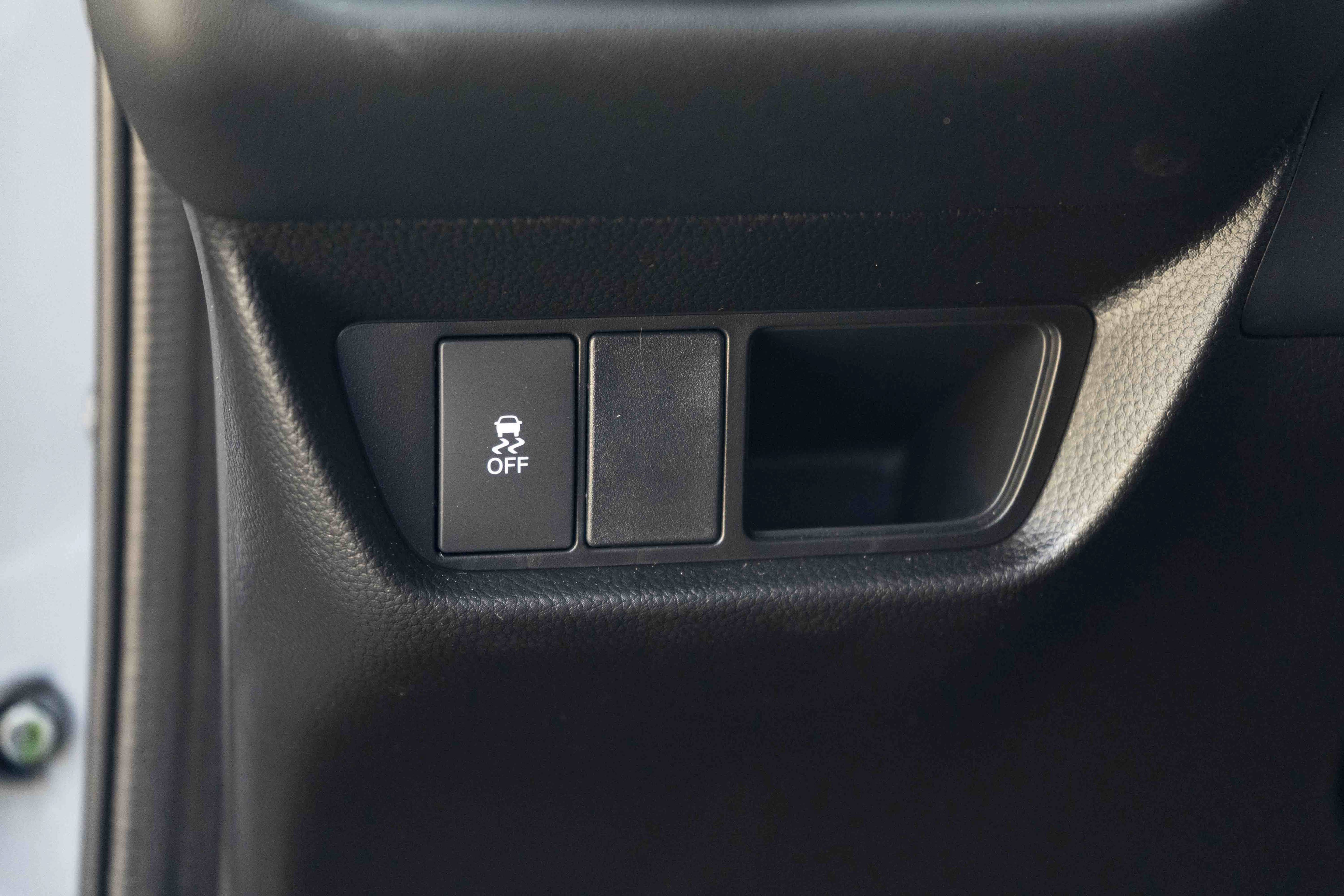 Used 2027 Honda HR-V EX-L image 40