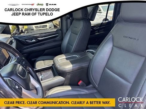 Used 2021 GMC Yukon XL Denali w/ Denali Premium Package AWD/4WD image 29