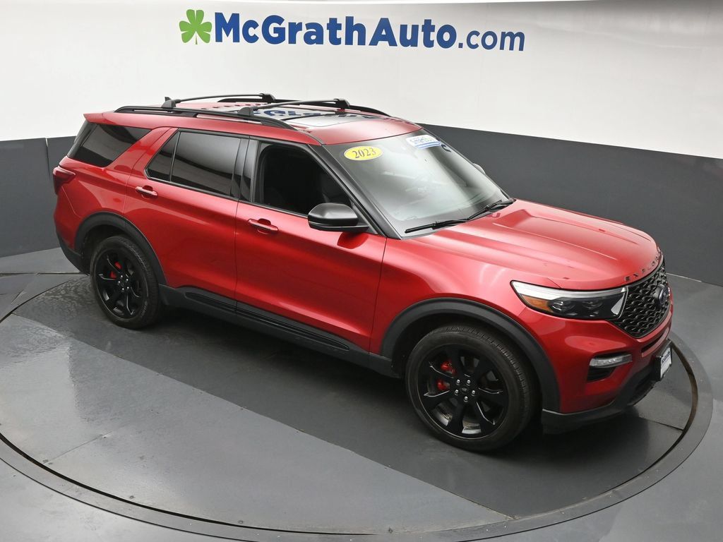 Used 2023 Ford Explorer ST w/ Equipment Group 401A AWD/4WD image 3