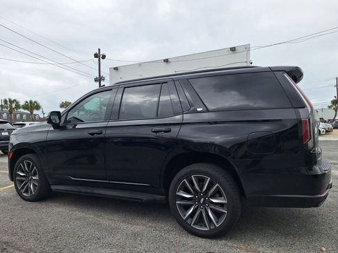 Used 2021 Cadillac Escalade Sport image 3