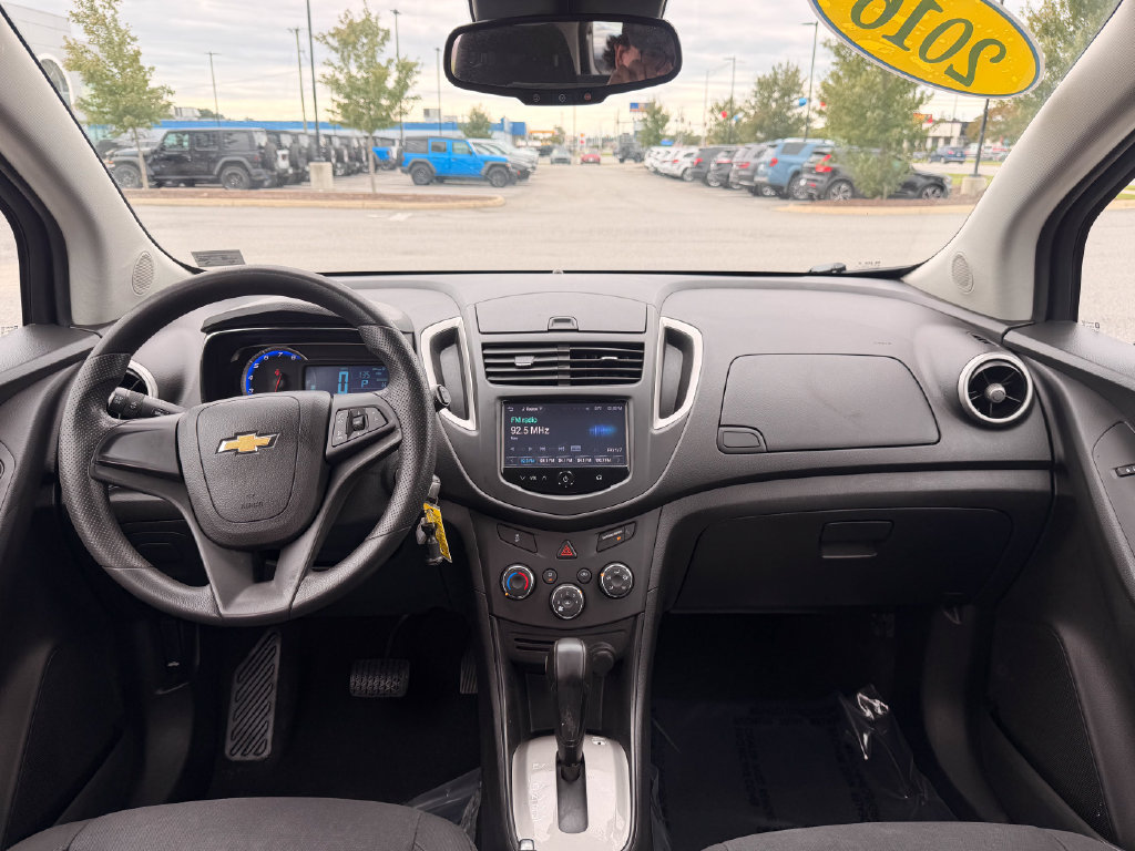 Used 2016 Chevrolet Trax LS AWD/4WD image 18