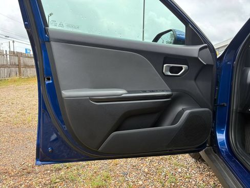 Used 2025 Kia K4 FWD image 15