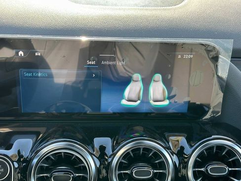 New 2026 Mercedes-Benz GLA 250 4MATIC image 26