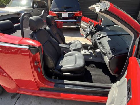 Used 2005 Volkswagen Beetle GLS image 37