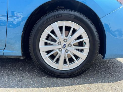 Used 2018 Subaru Impreza 2.0i Premium w/ Eyesight & BSD & Rcta AWD/4WD image 9
