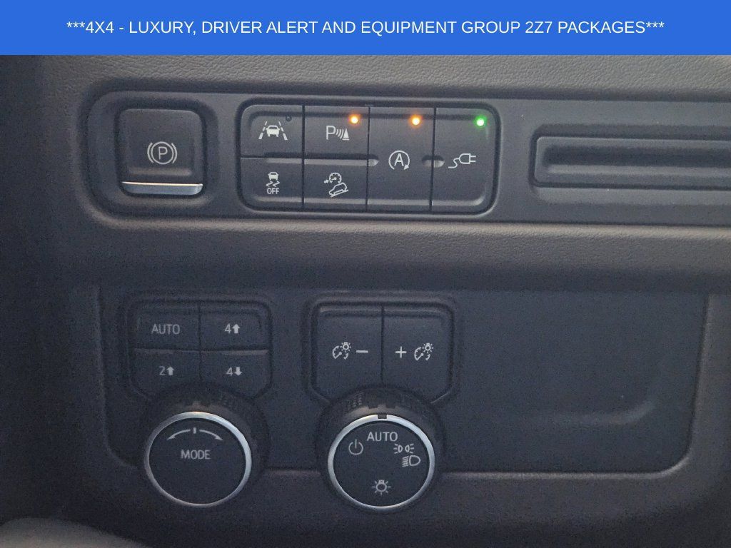 Used 2021 Chevrolet Tahoe Z71 w/ Luxury Package AWD/4WD image 22