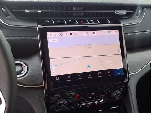 New 2025 Jeep Grand Cherokee L Limited image 4