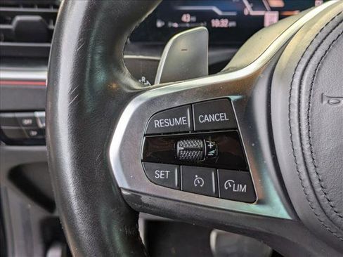 Used 2023 BMW 330i Sedan w/ M Sport Package image 10