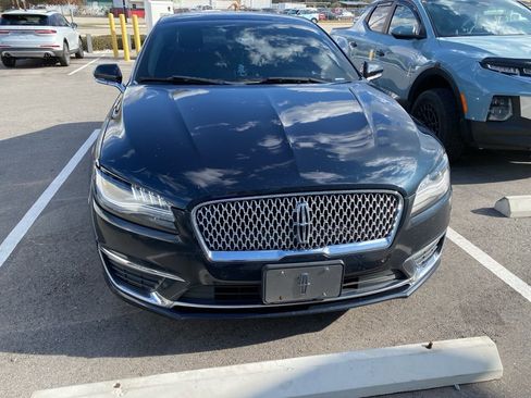 Used 2020 Lincoln MKZ w/ Convenience Package image 1