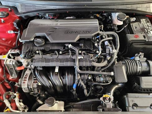 Used 2024 Hyundai Elantra SEL image 30