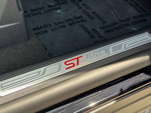 New 2026 Ford Explorer ST-Line w/ ST-Line Street Pack AWD/4WD image 14
