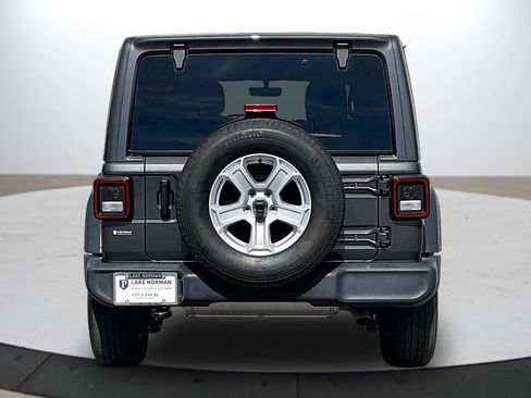 Certified 2022 Jeep Wrangler Sport S w/ Sun And Sound Package image 8