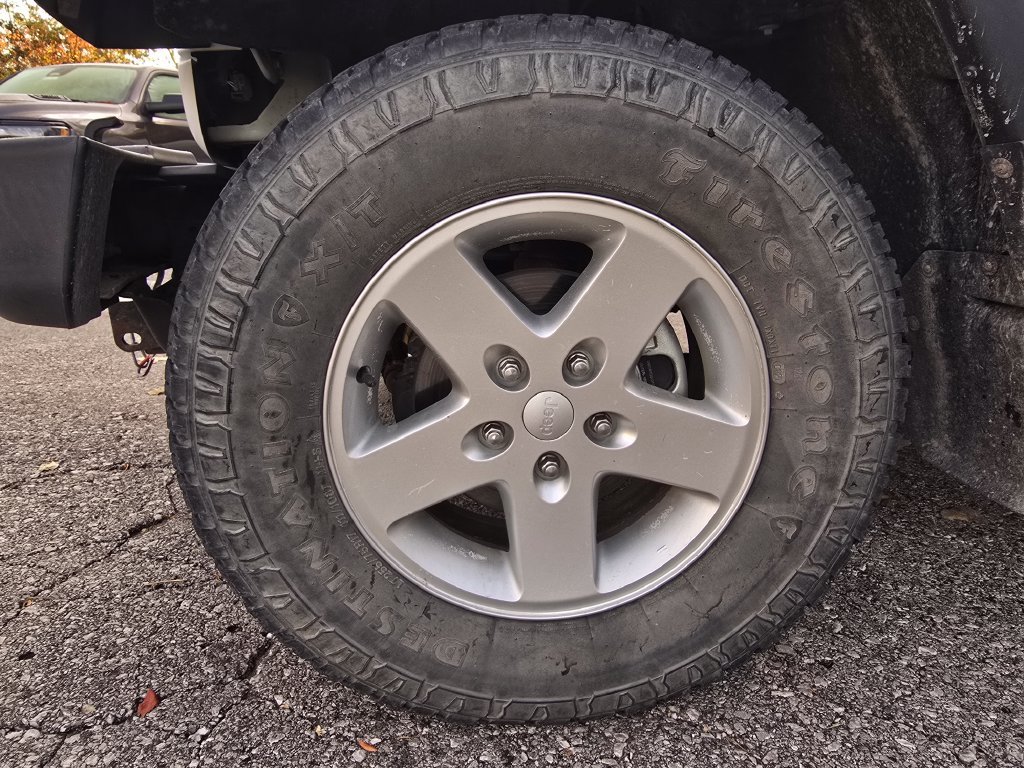 Used 2015 Jeep Wrangler Unlimited Sport w/ Quick Order Package 24S AWD/4WD image 16