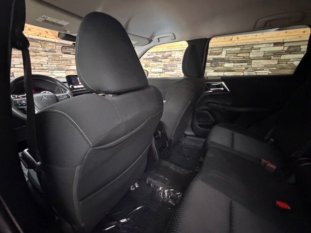 Used 2022 Mitsubishi Outlander ES AWD/4WD image 27