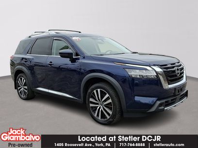 Used 2023 Nissan Pathfinder Platinum w/ Cargo Package