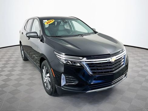 Used 2023 Chevrolet Equinox LT FWD image 3