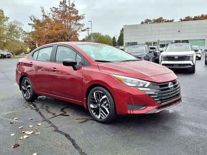 New 2025 Nissan Versa SR w/ Trunk Package