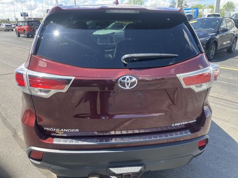 Used 2015 Toyota Highlander Limited Platinum AWD/4WD image 6