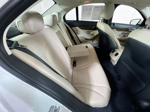 Used 2019 Mercedes-Benz C 300 C 300 image 27