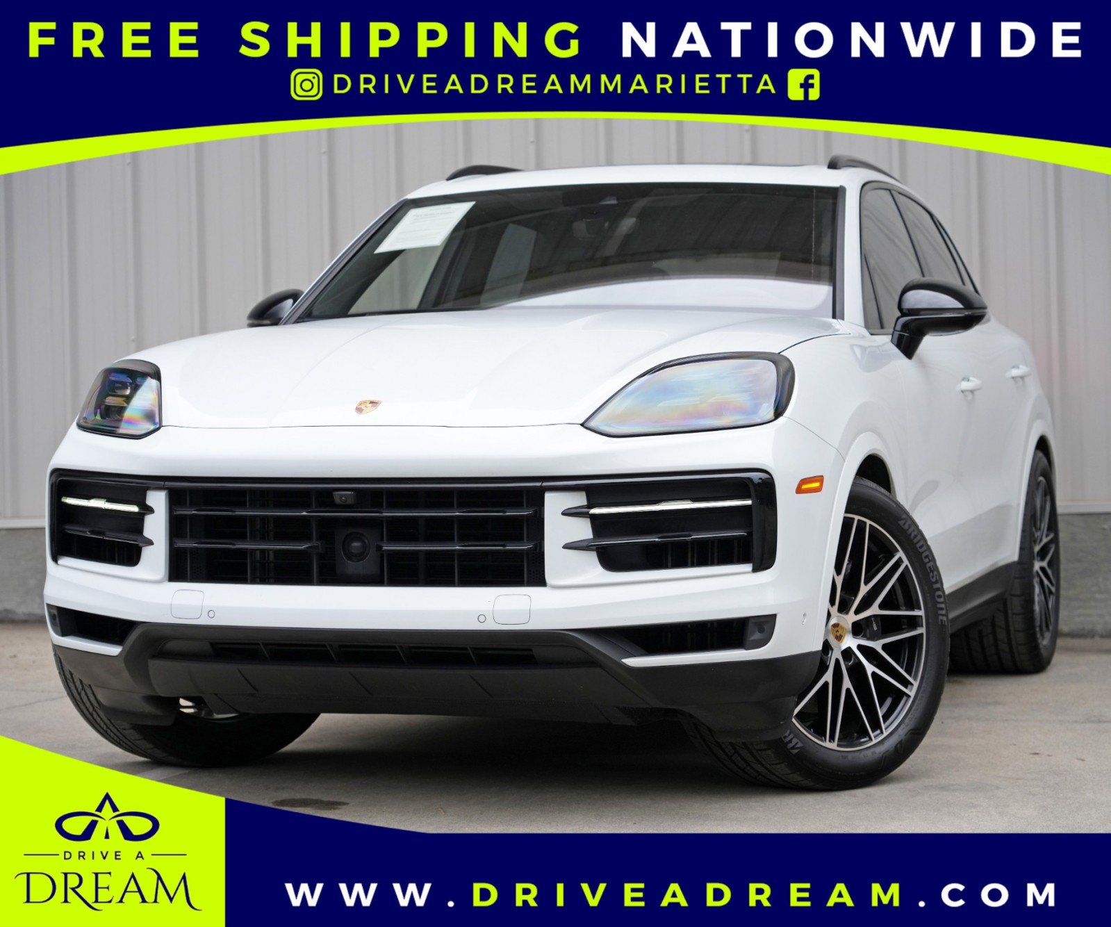 Used 2024 Porsche Cayenne AWD/4WD image 1