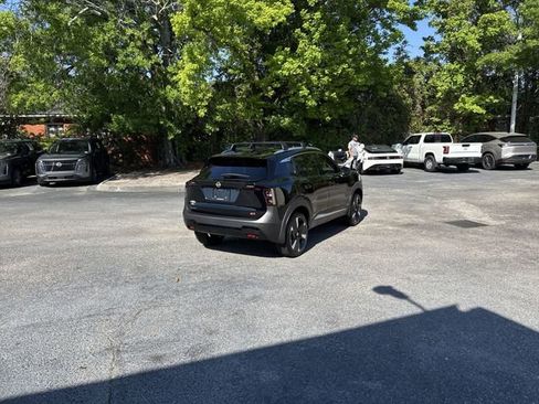 New 2026 Nissan Kicks SR FWD image 5