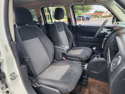 Used 2015 Jeep Patriot Sport w/ Power Value Group FWD image 13