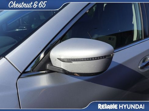 Used 2020 Nissan Rogue SV AWD/4WD image 13